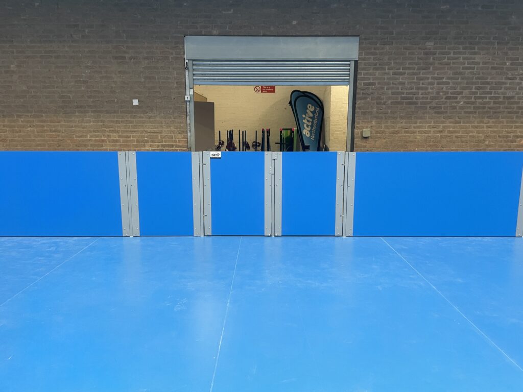 Double gate unit across store area